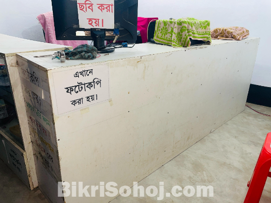 দুইটা কাউন্টার টেবিল বিক্রি হবে
